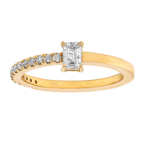 0.35tcw Baguette & Round Diamonds in 18K Yellow Gold Solitaire Ring
