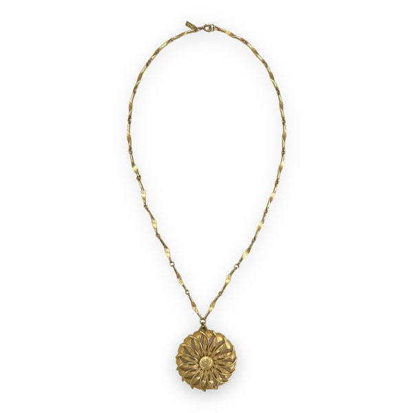 1970’s Vintage Gold Plated Flower Medallion Pendant Necklace